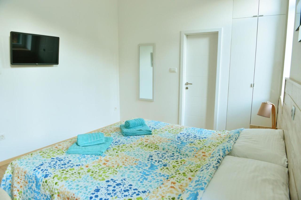 En-Suite Rose On Rokova Street - 5 Min Walk To The Old Town Of Split Exterior photo
